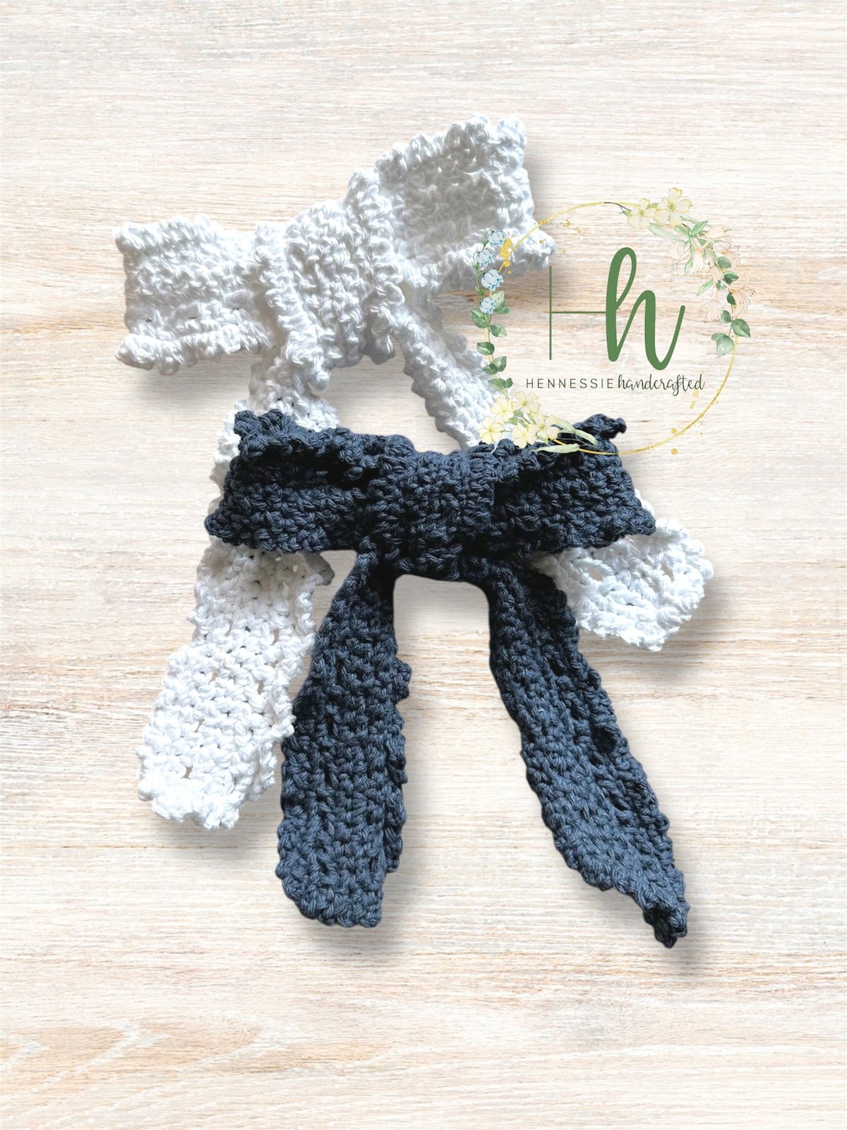 Crocheted Hairbow with Tails