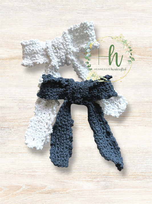 Crocheted Hairbow with Tails